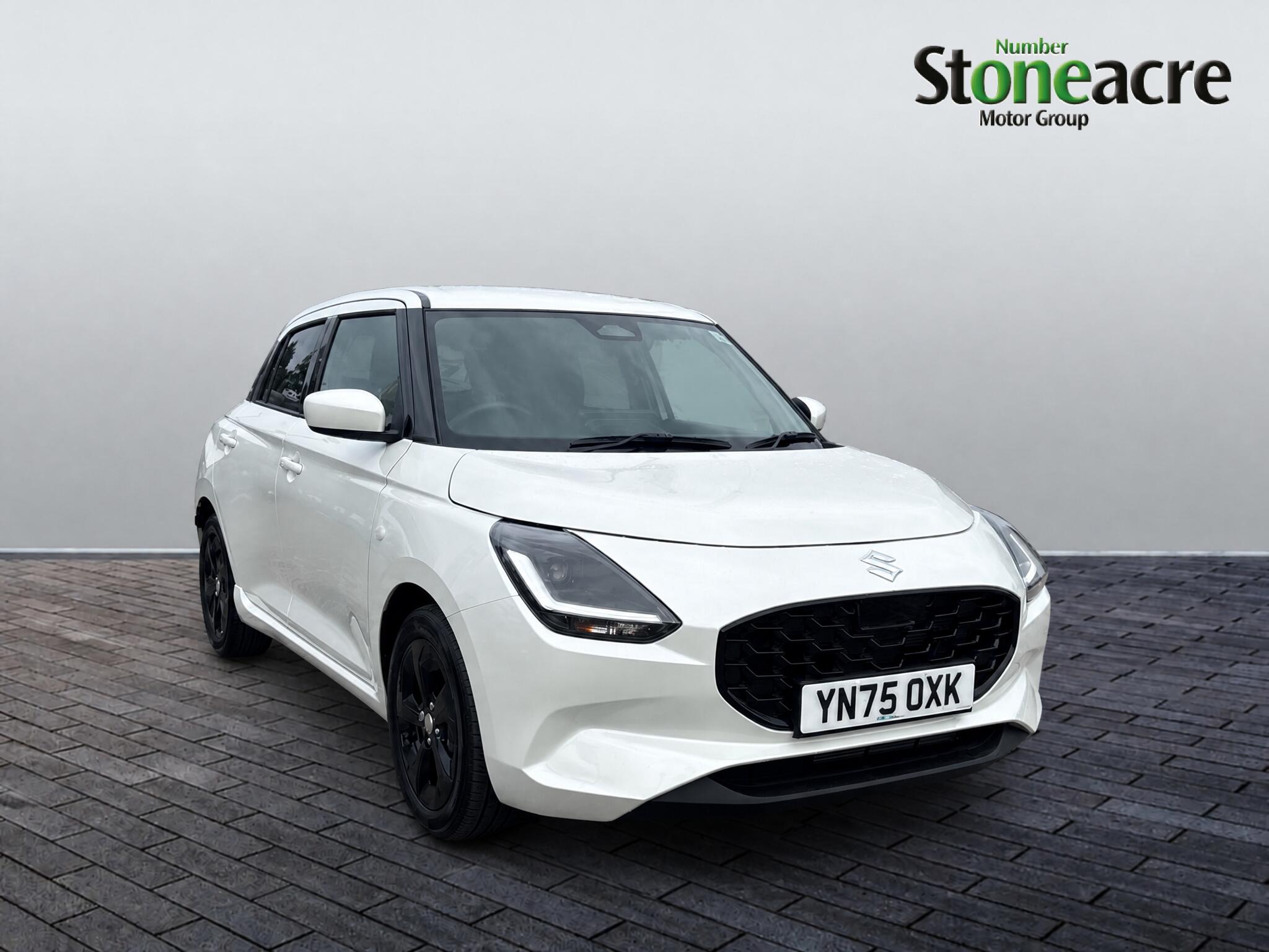 Main listing image - Suzuki Swift