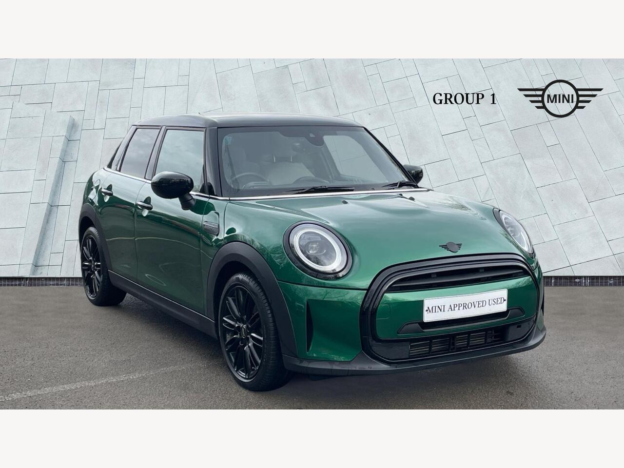 Main listing image - MINI Hatchback 5dr