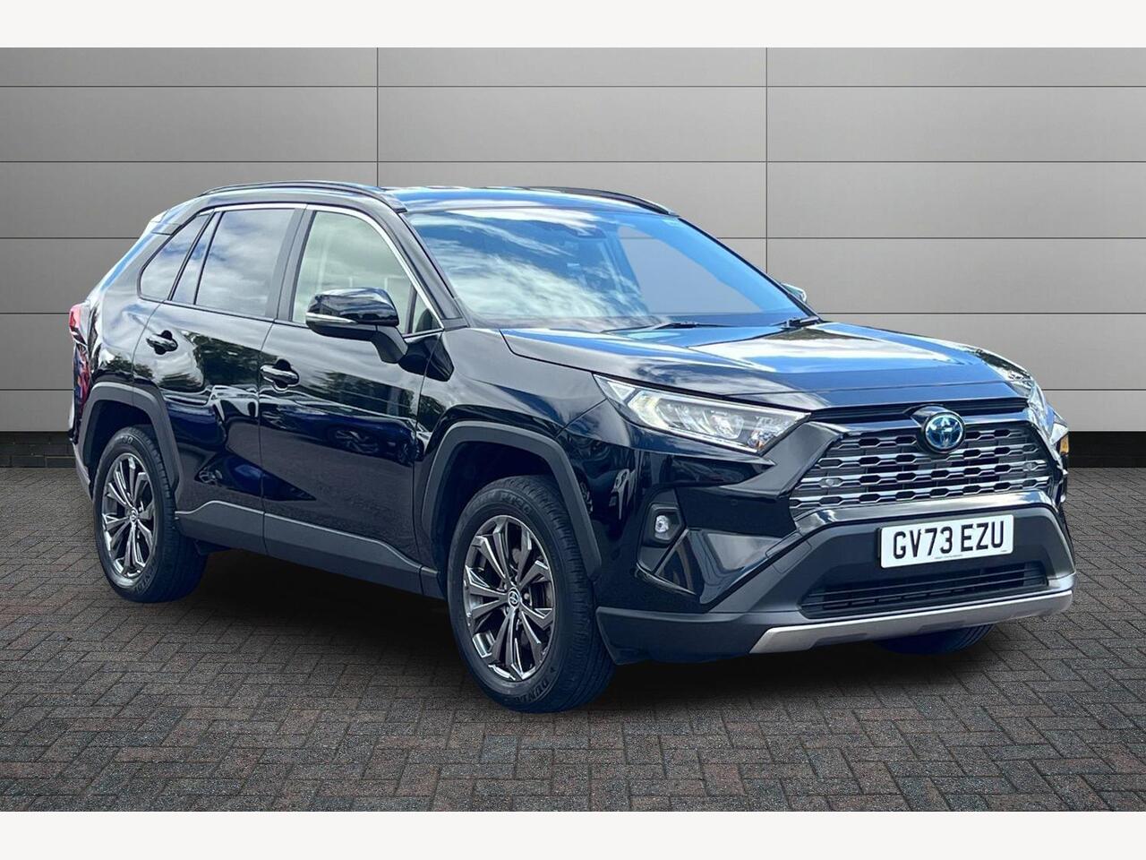 Main listing image - Toyota RAV4