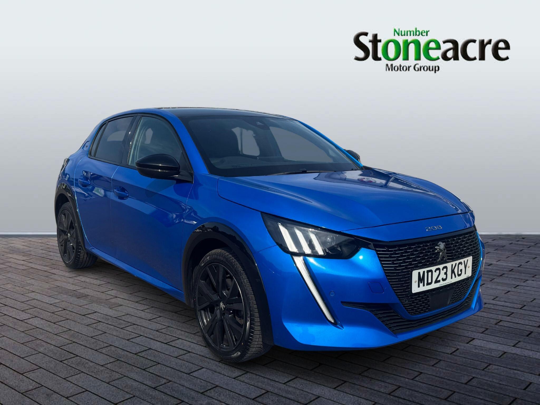 Main listing image - Peugeot 208