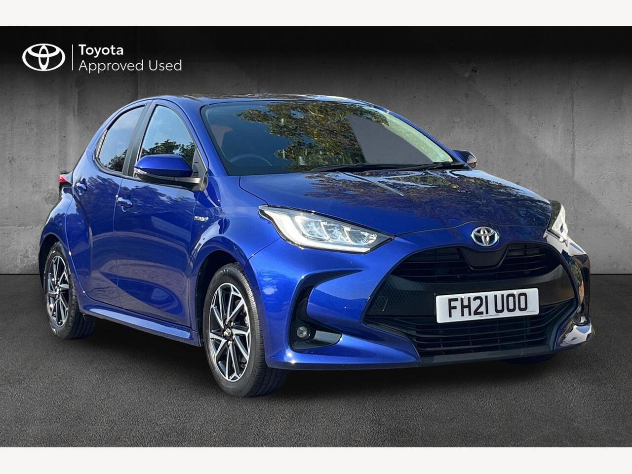 Main listing image - Toyota Yaris