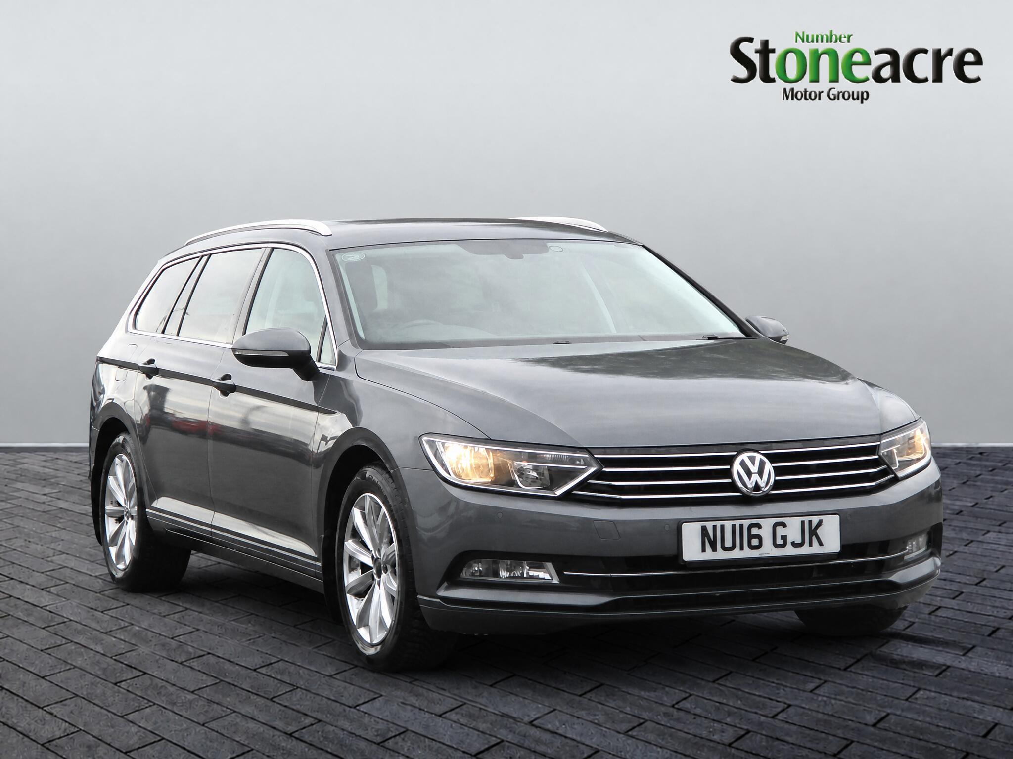 Main listing image - Volkswagen Passat