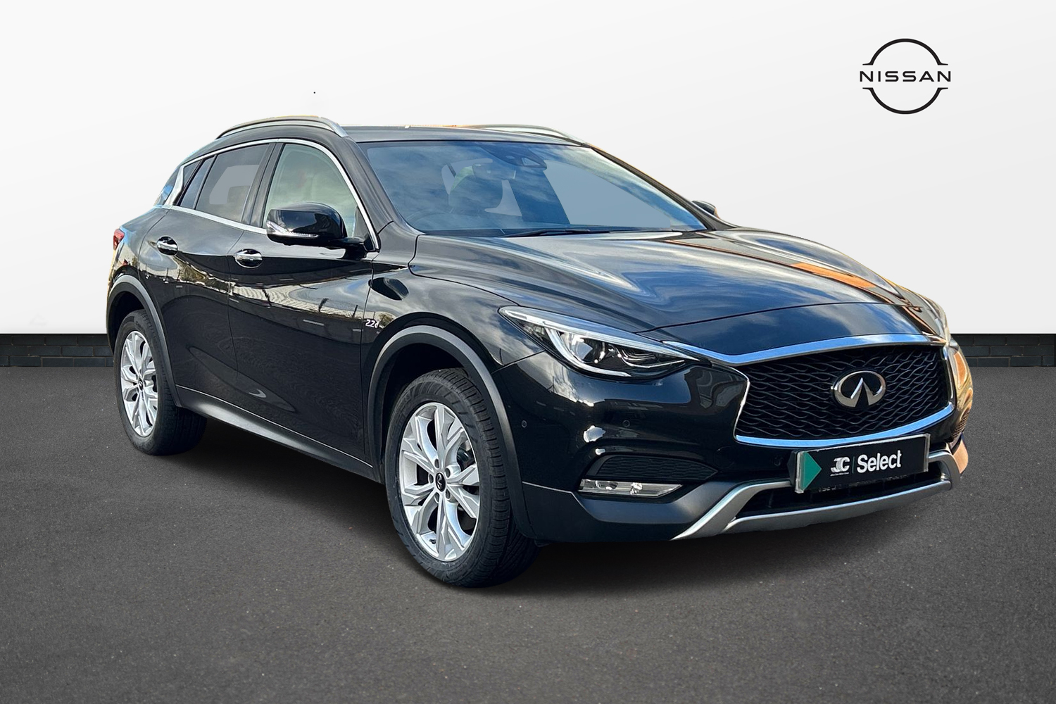 Main listing image - Infiniti QX30