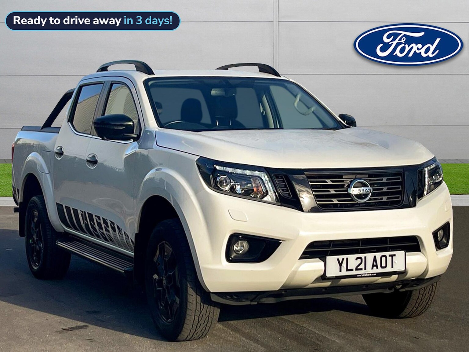 Main listing image - Nissan Navara