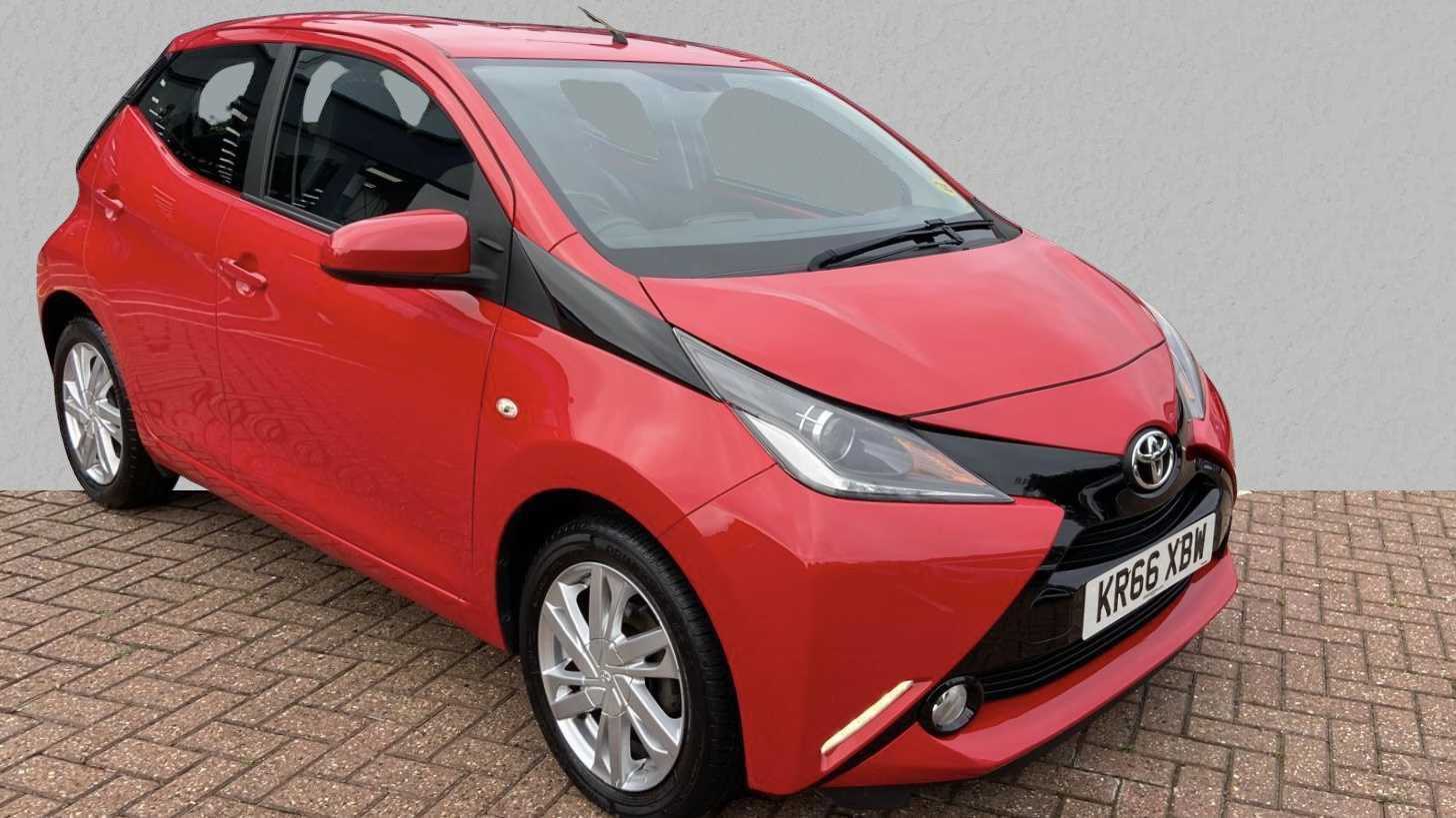 Main listing image - Toyota Aygo