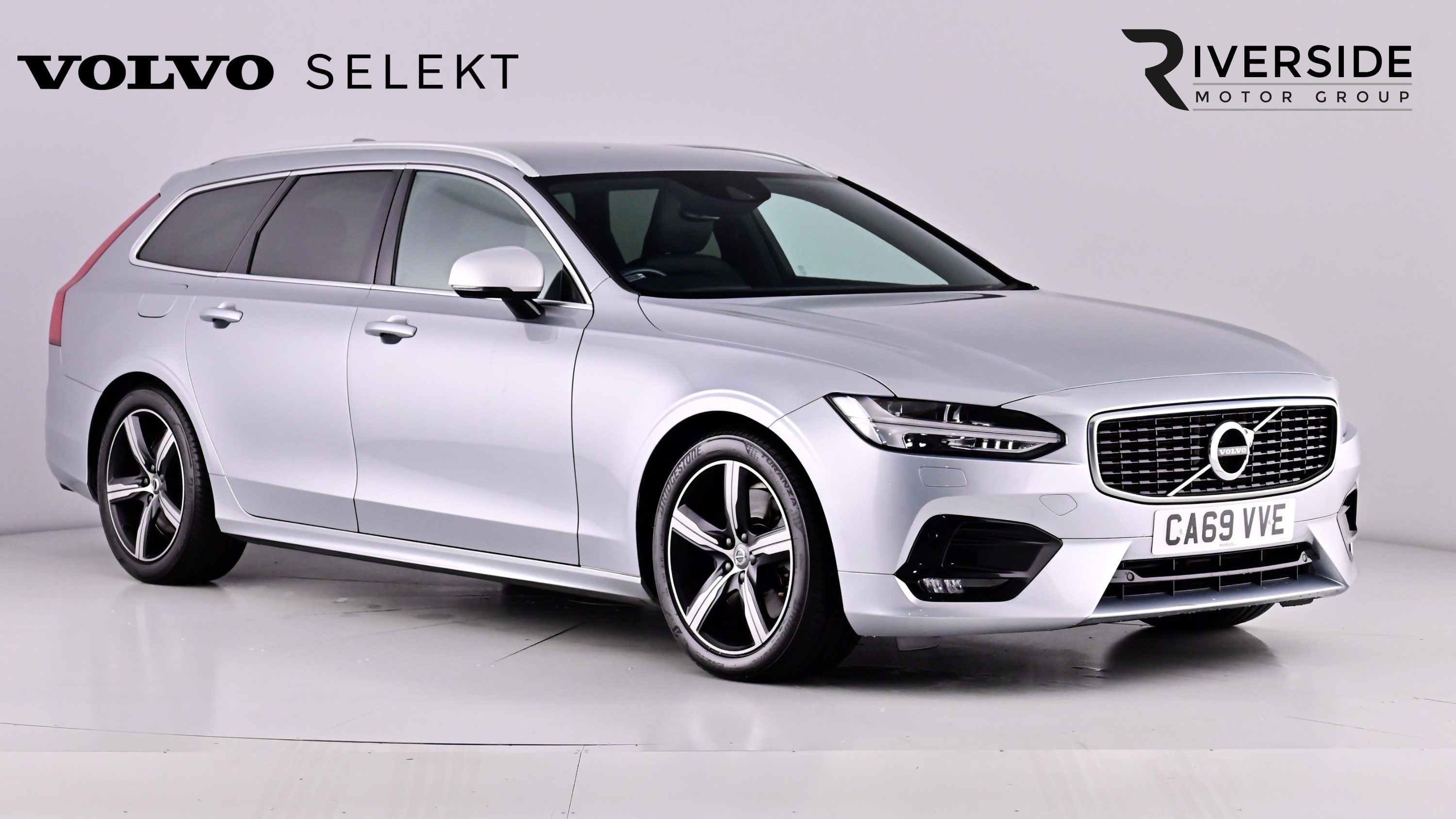 Main listing image - Volvo V90