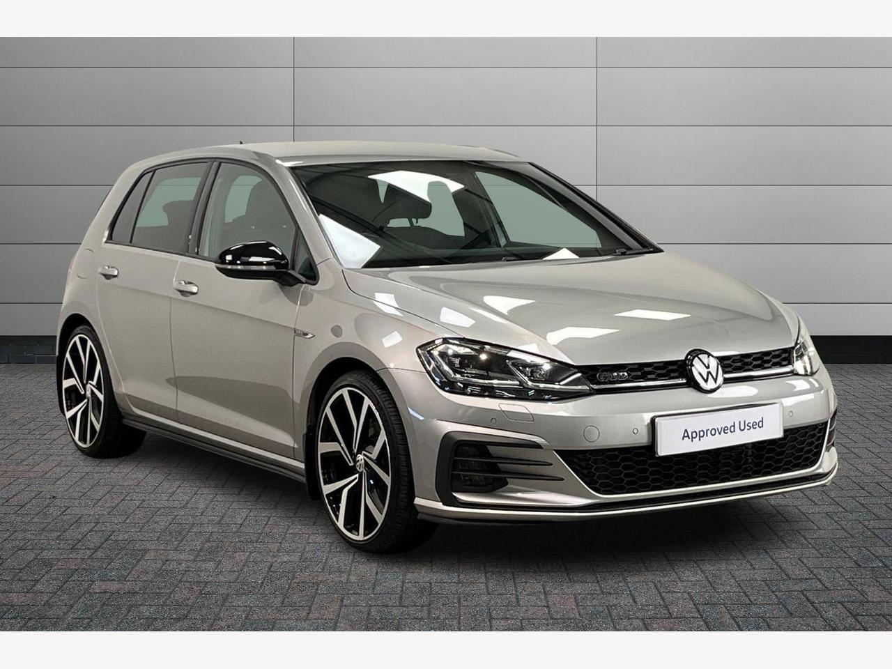 Main listing image - Volkswagen Golf