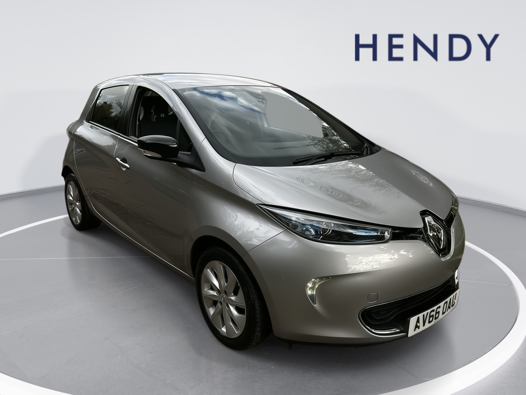 Main listing image - Renault Zoe