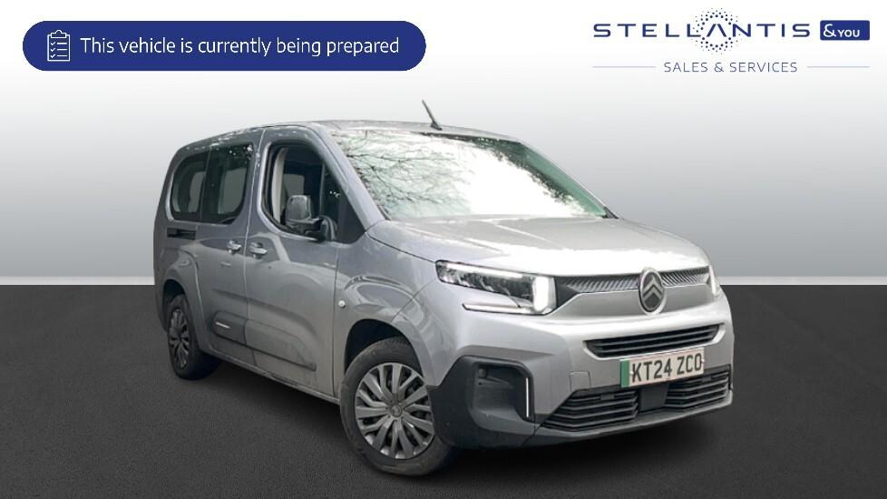 Main listing image - Citroen e-Berlingo