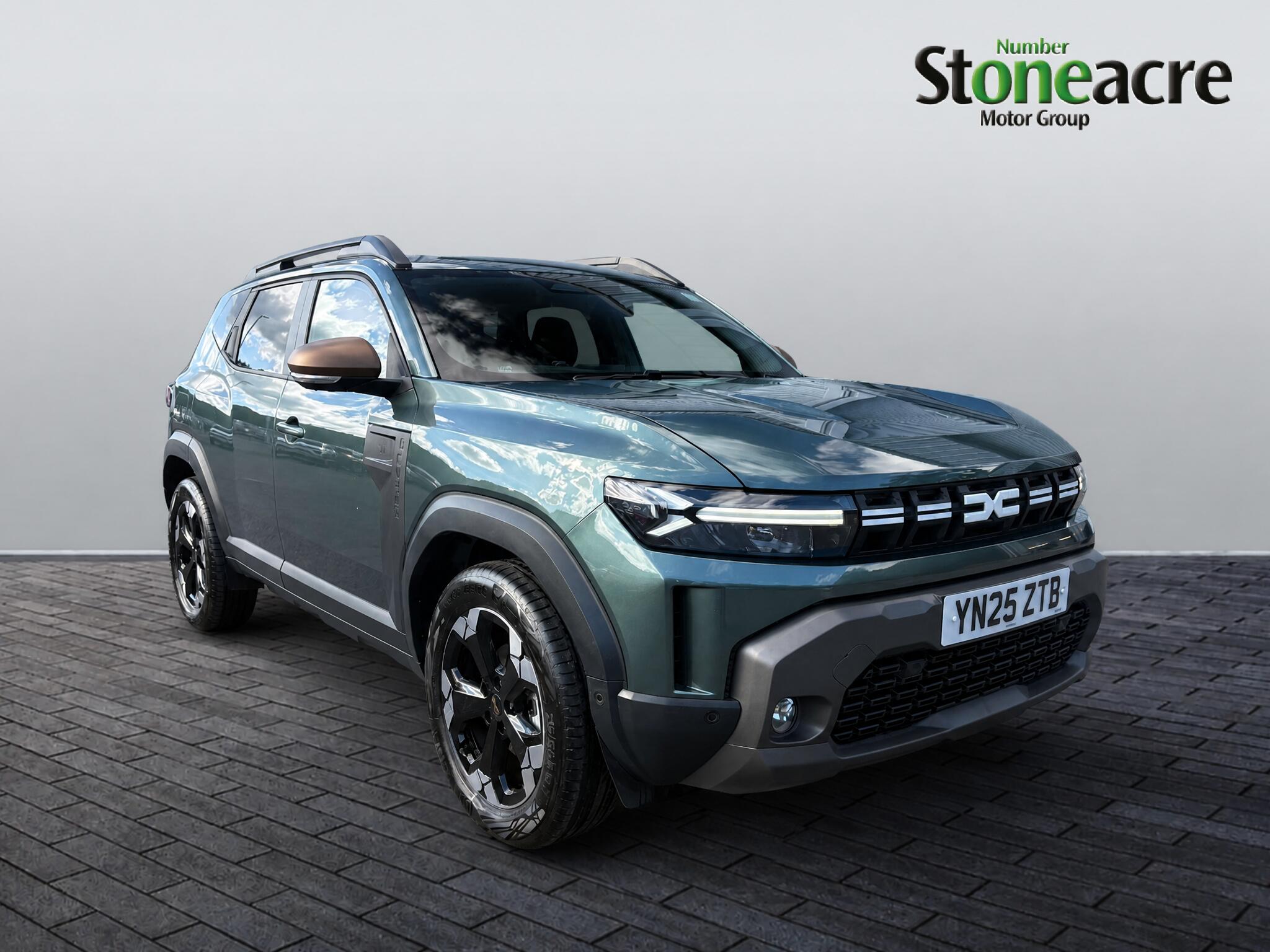 Main listing image - Dacia Duster