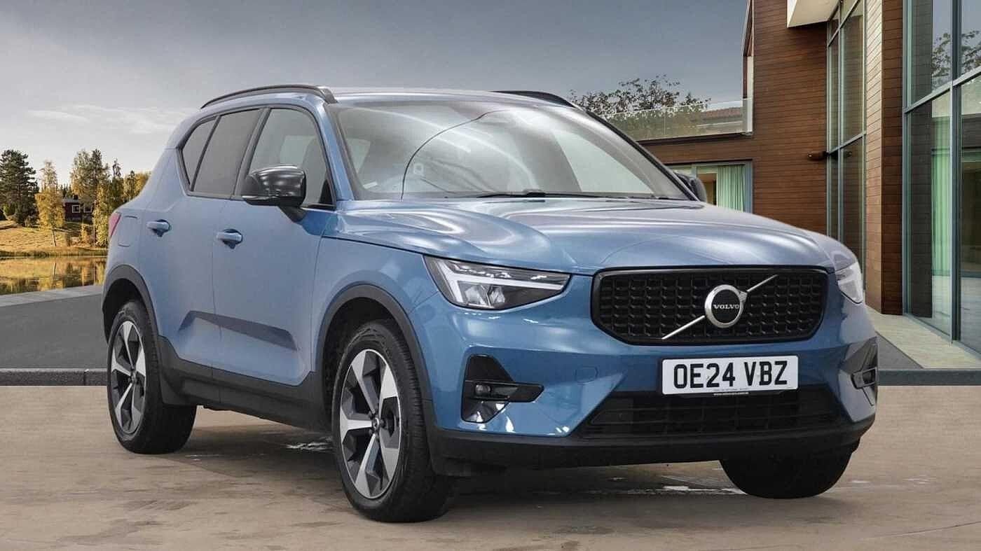 Main listing image - Volvo XC40