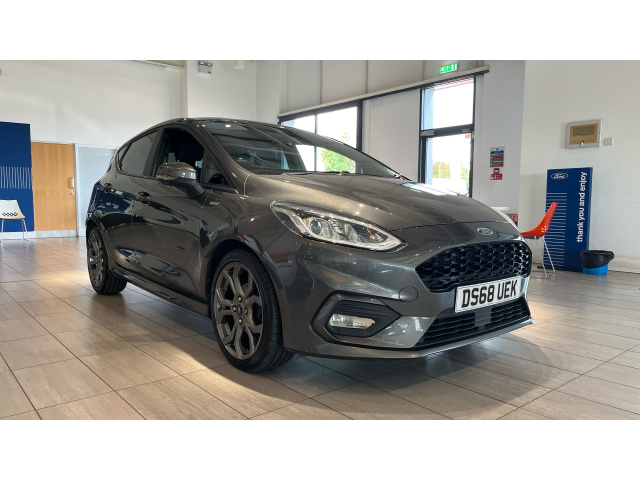 Main listing image - Ford Fiesta