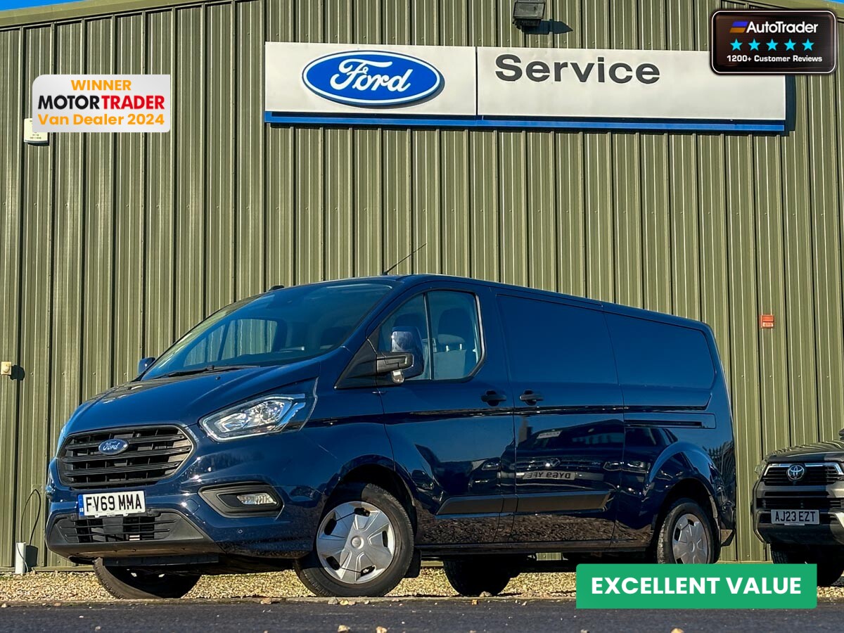 Main listing image - Ford Transit Custom