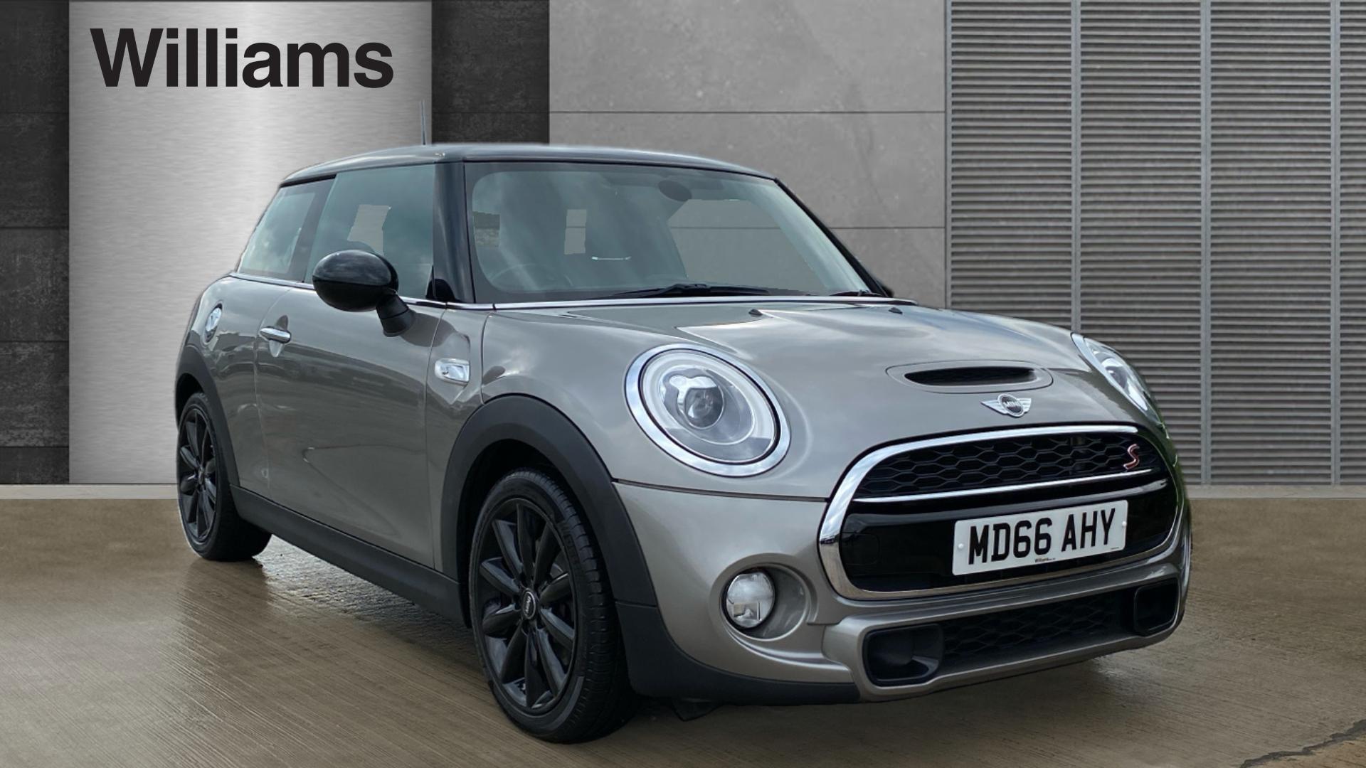 Main listing image - MINI Hatchback