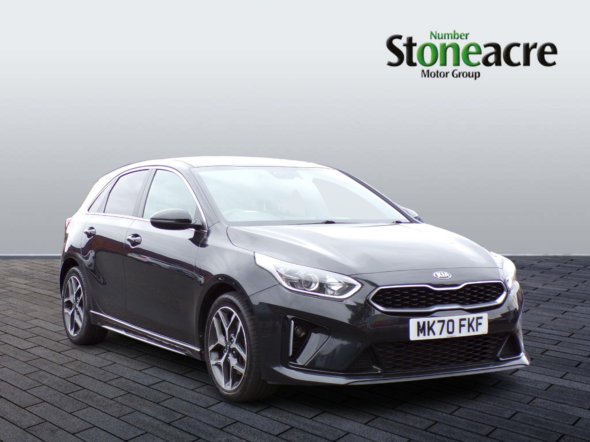 Main listing image - Kia Ceed