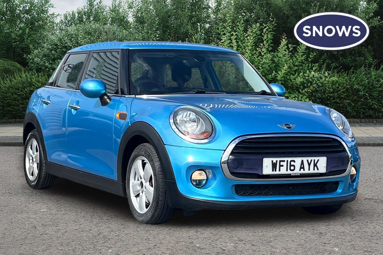 Main listing image - MINI Hatchback