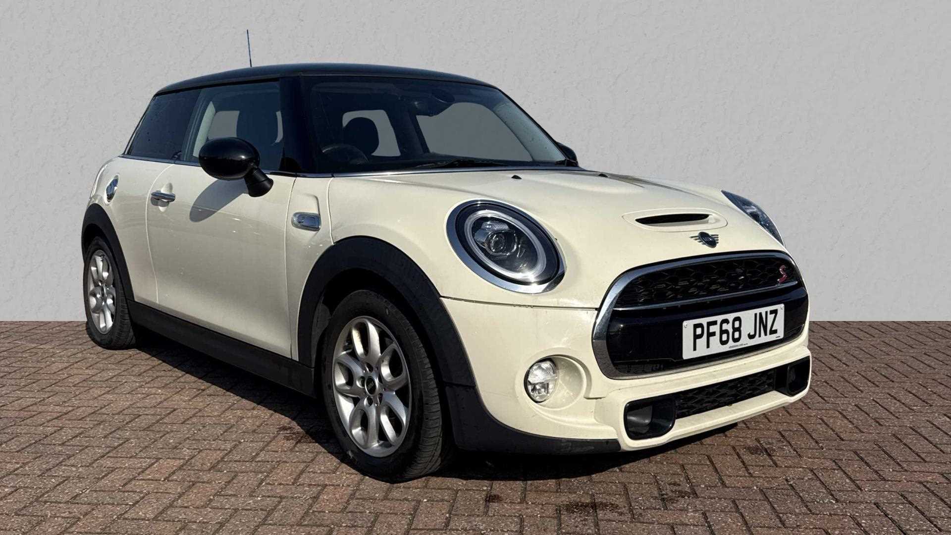 Main listing image - MINI Hatchback