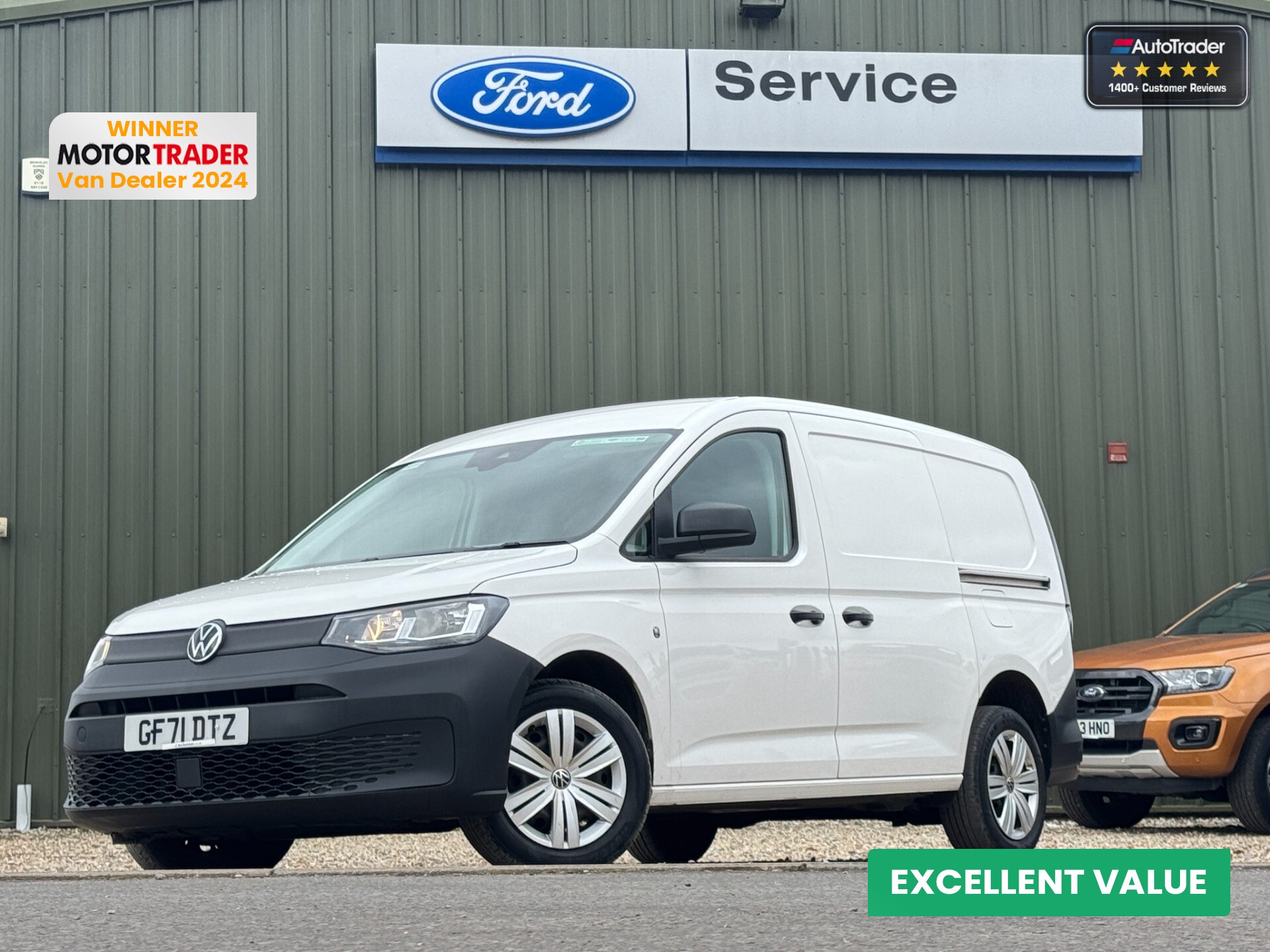 Main listing image - Volkswagen Caddy Maxi