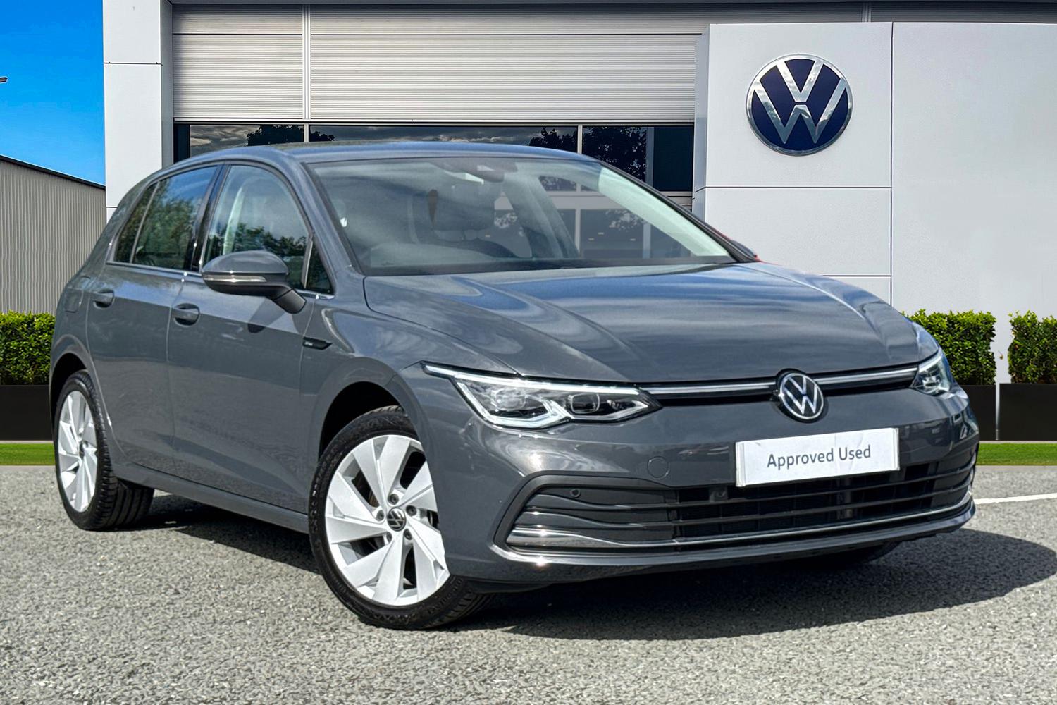 Main listing image - Volkswagen Golf