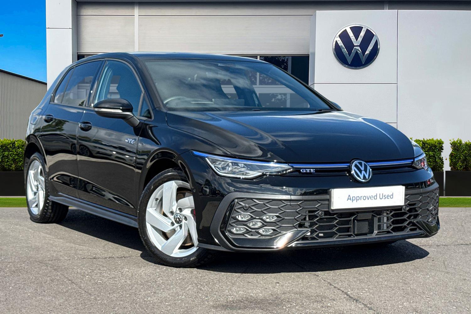 Main listing image - Volkswagen Golf GTE
