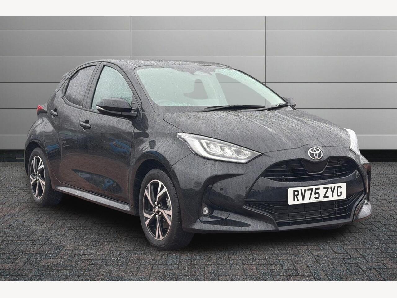 Main listing image - Toyota Yaris
