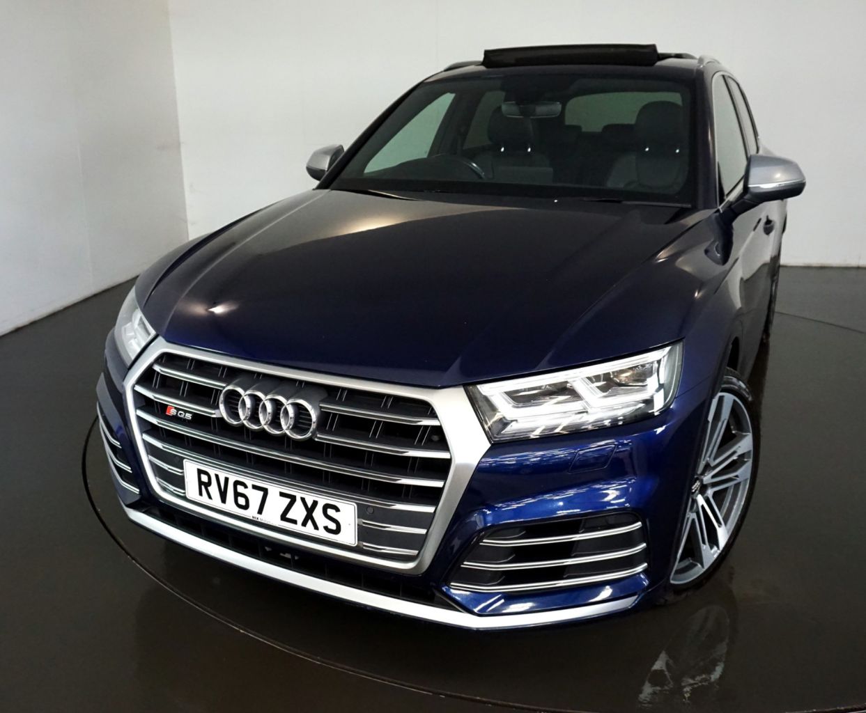 Main listing image - Audi SQ5