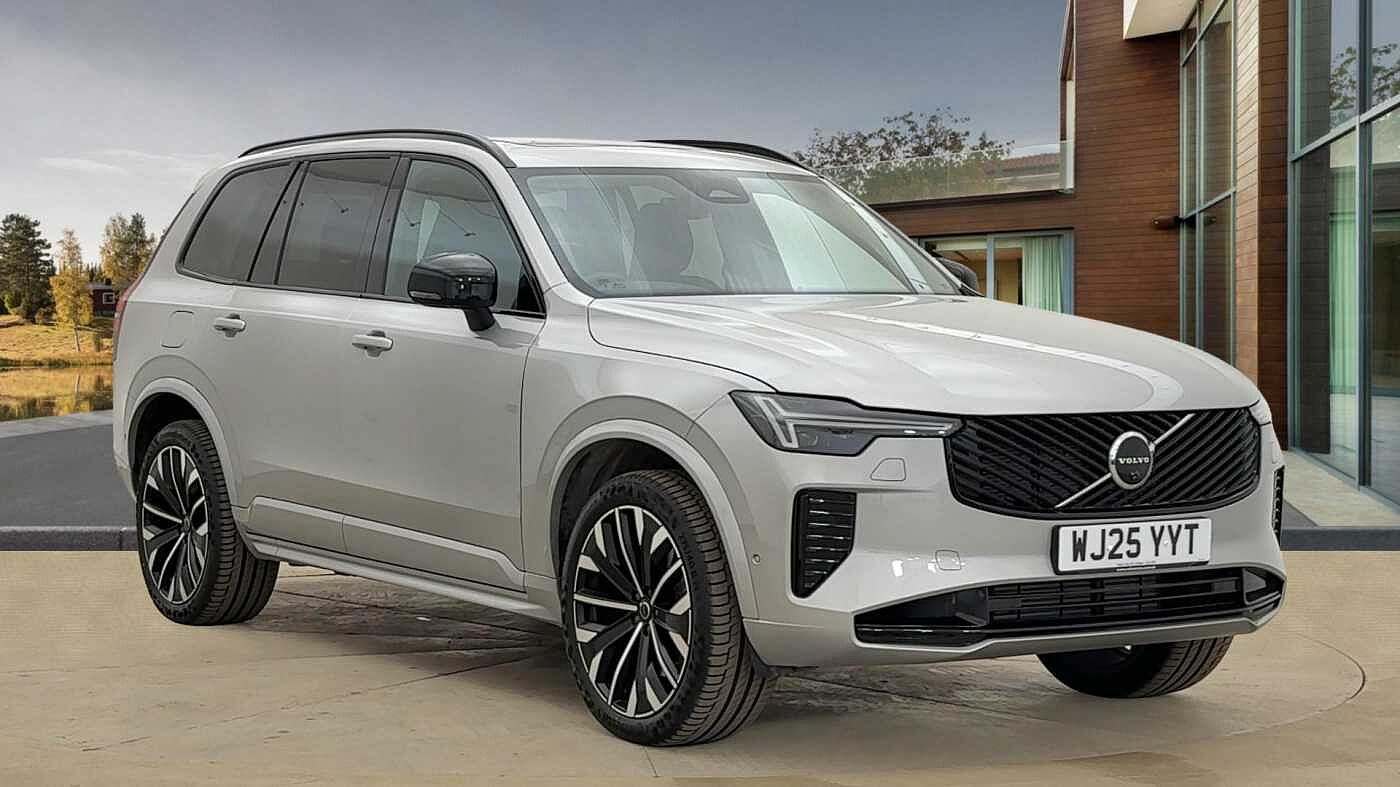 Main listing image - Volvo XC90