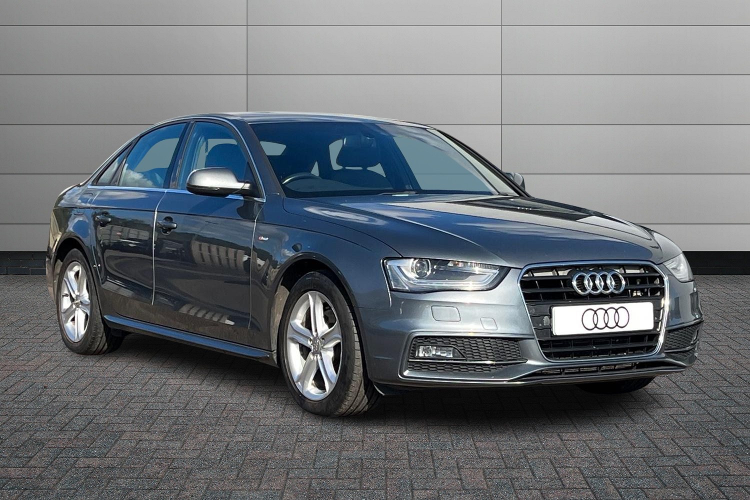 Main listing image - Audi A4