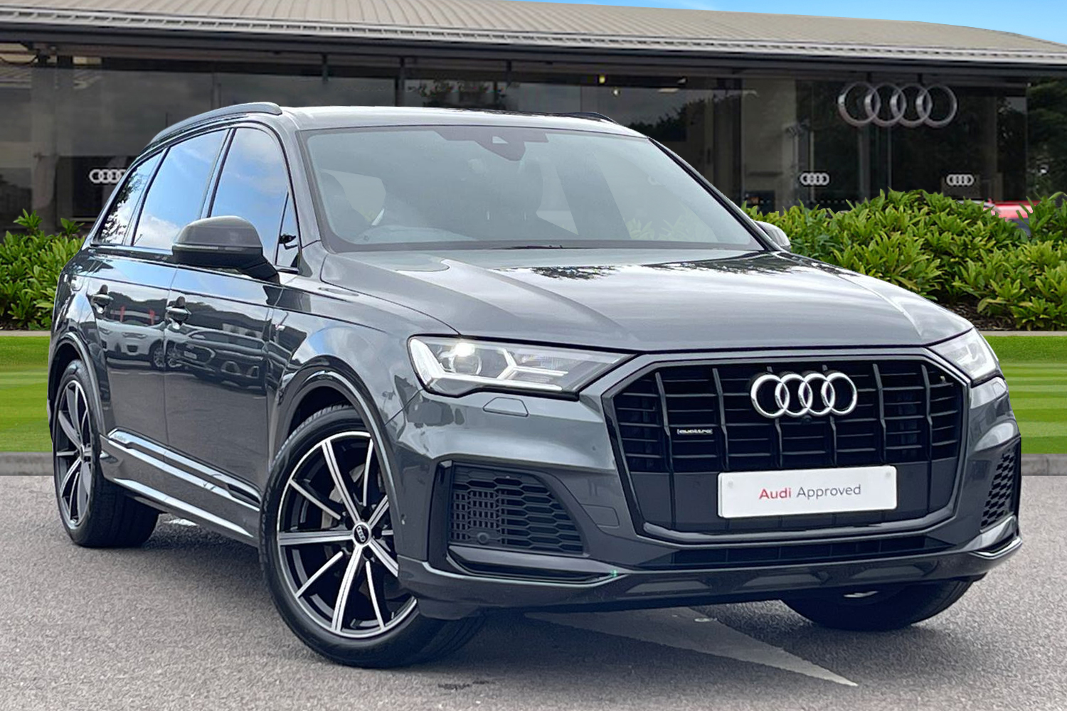 Main listing image - Audi Q7