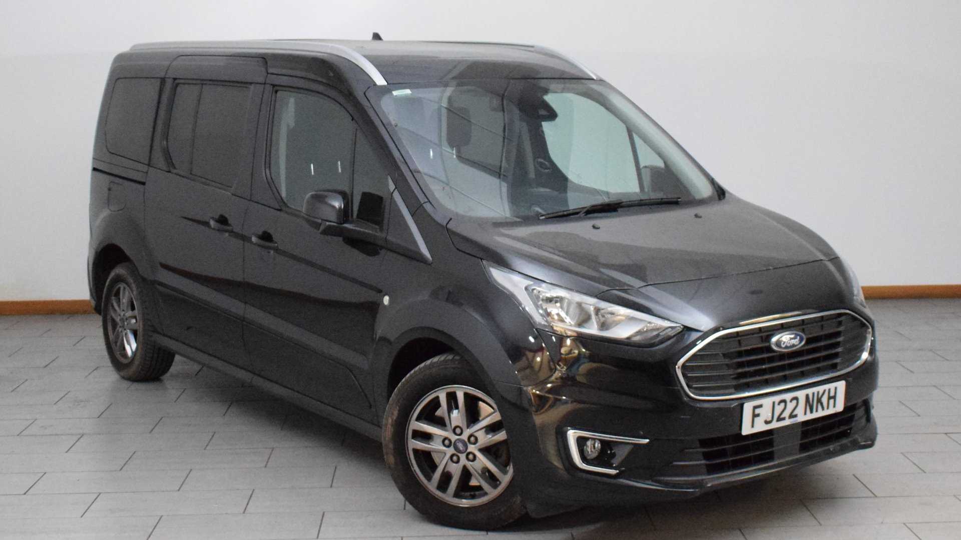 Main listing image - Ford Grand Tourneo Connect