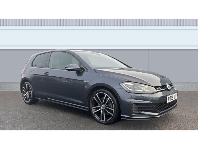 Main listing image - Volkswagen Golf