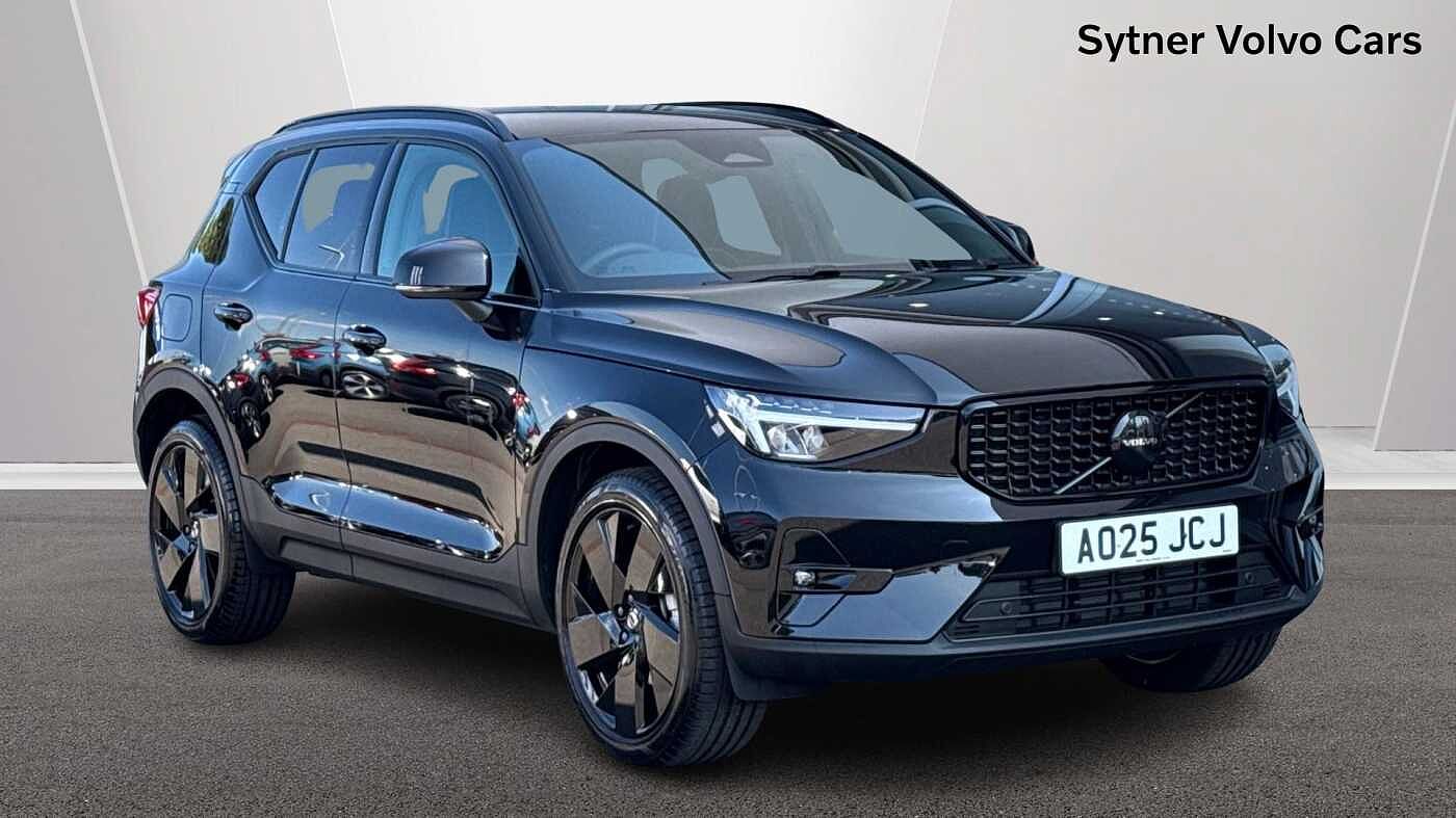 Main listing image - Volvo XC40