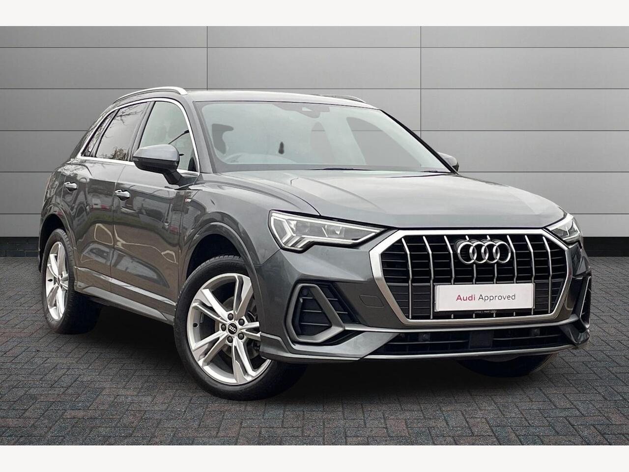 Main listing image - Audi Q3