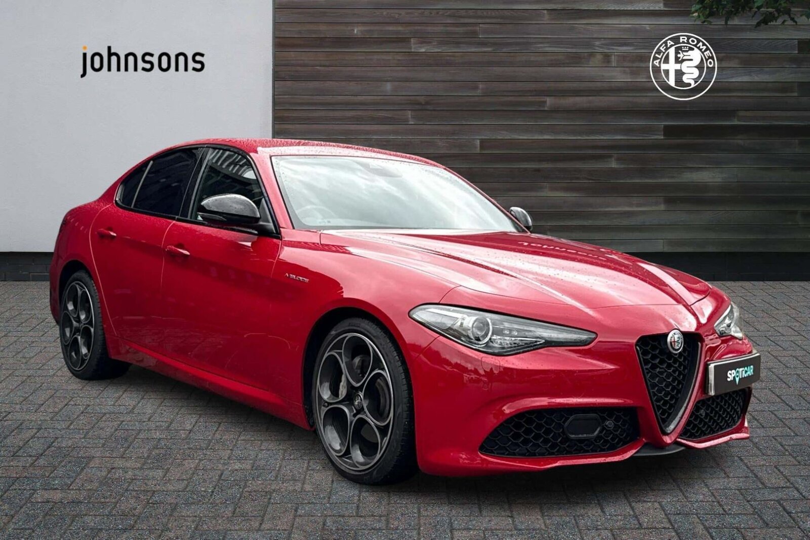 Main listing image - Alfa Romeo Giulia