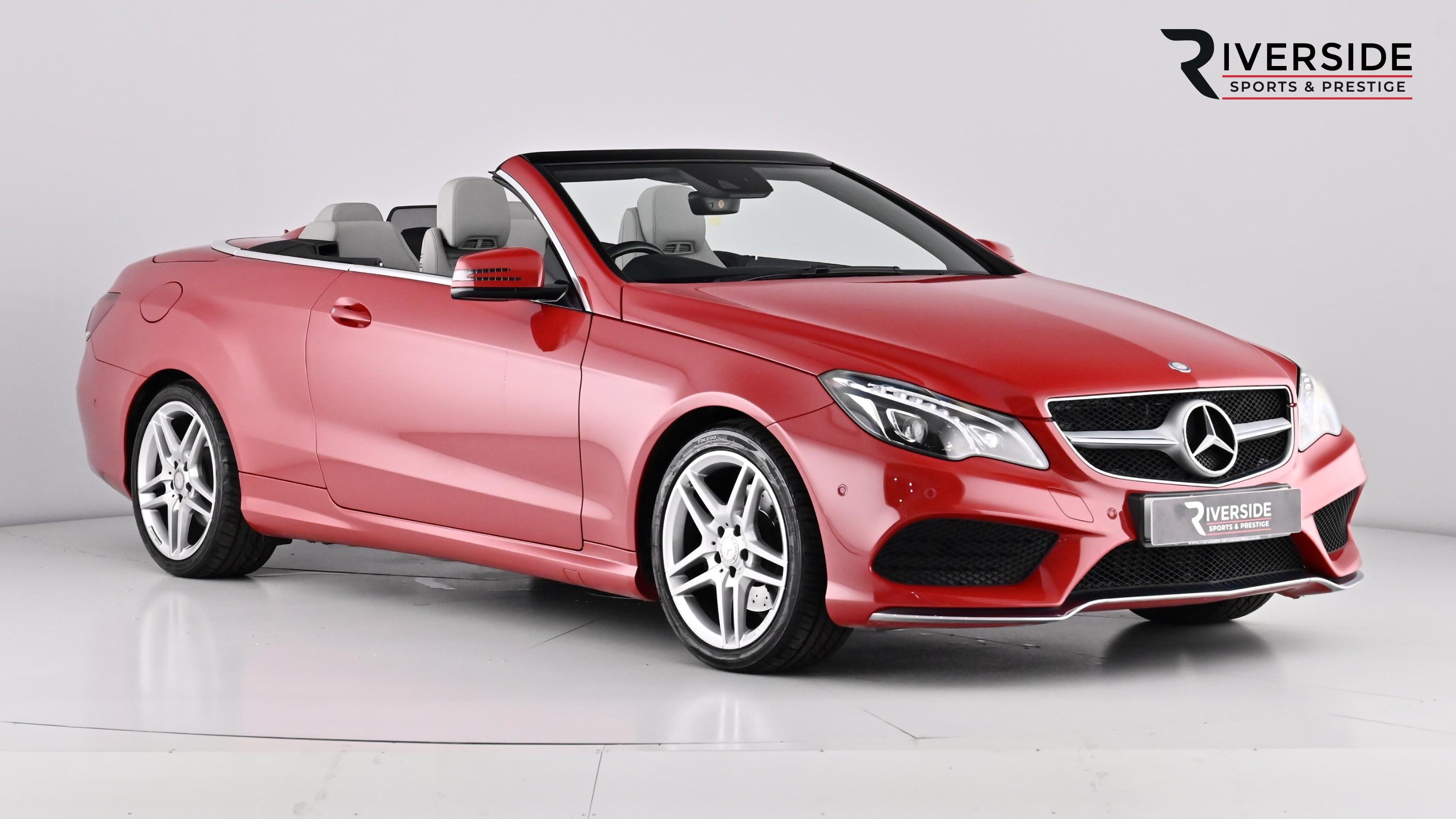 Main listing image - Mercedes-Benz E-Class Cabriolet