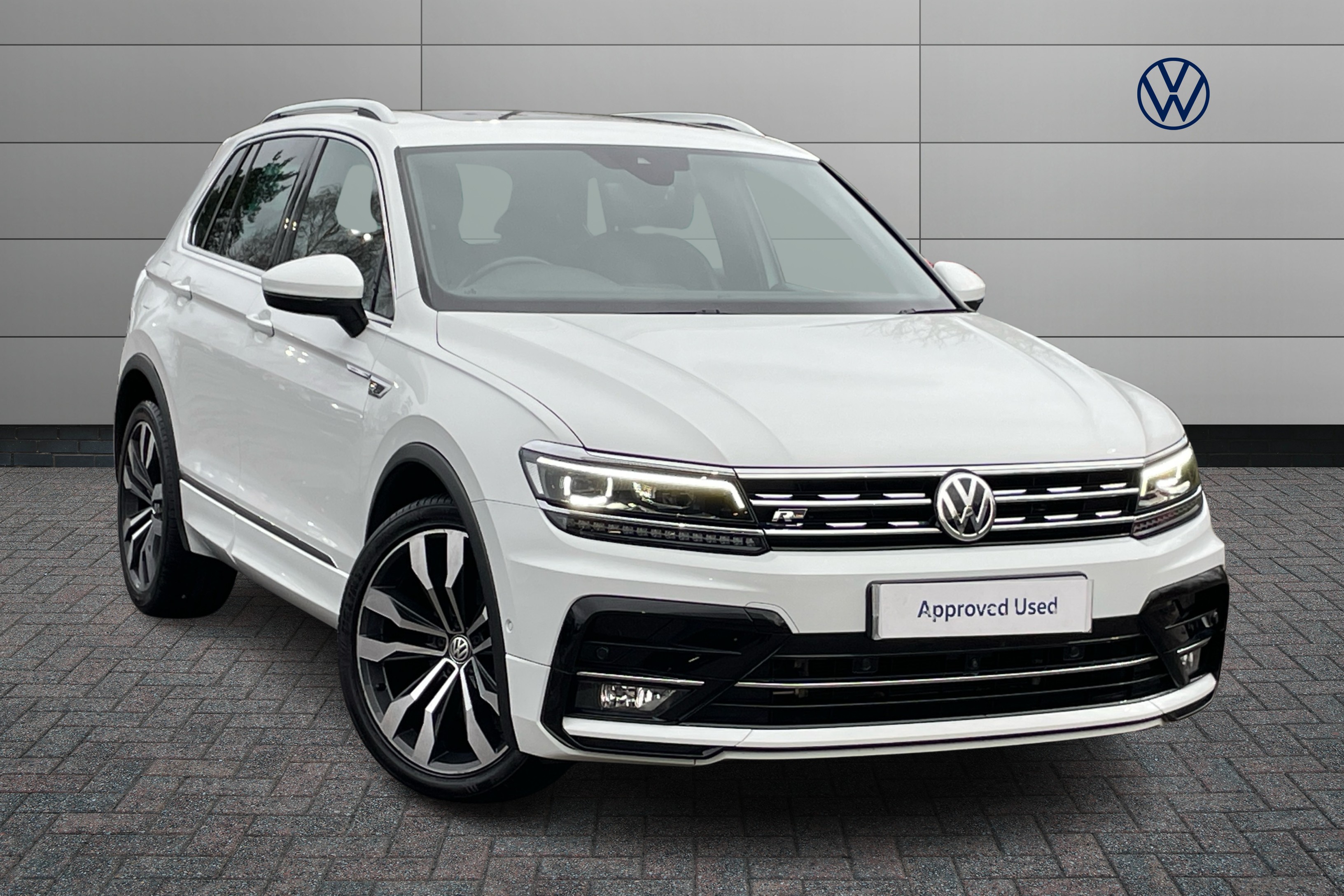 Main listing image - Volkswagen Tiguan
