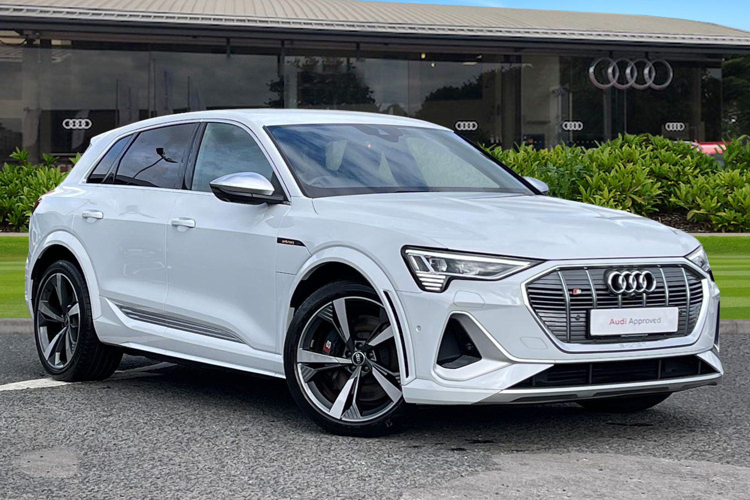 Main listing image - Audi e-tron S