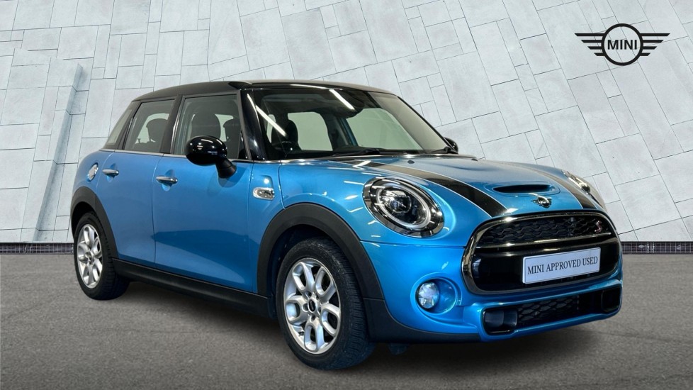 Main listing image - MINI Hatchback