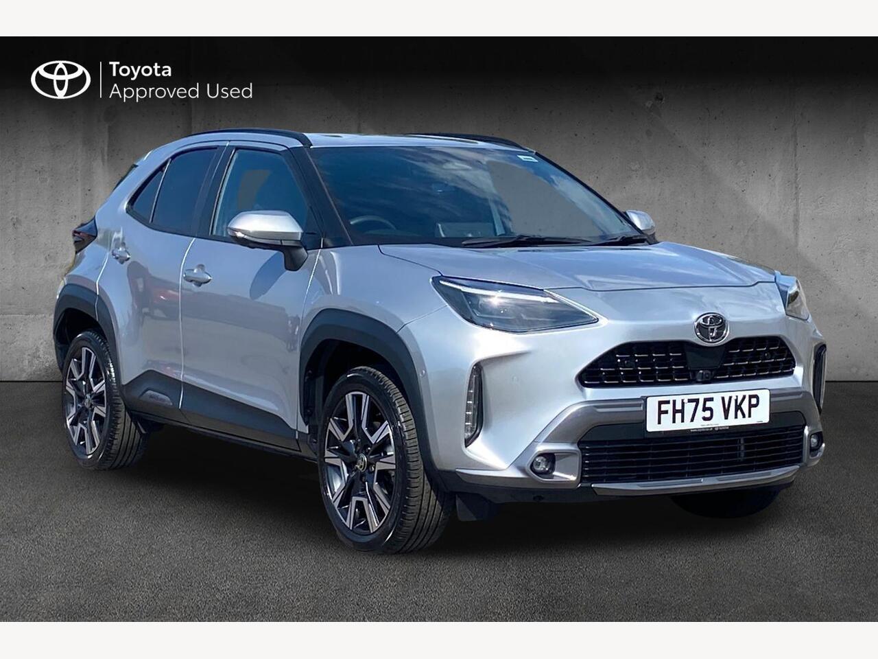 Main listing image - Toyota Yaris Cross