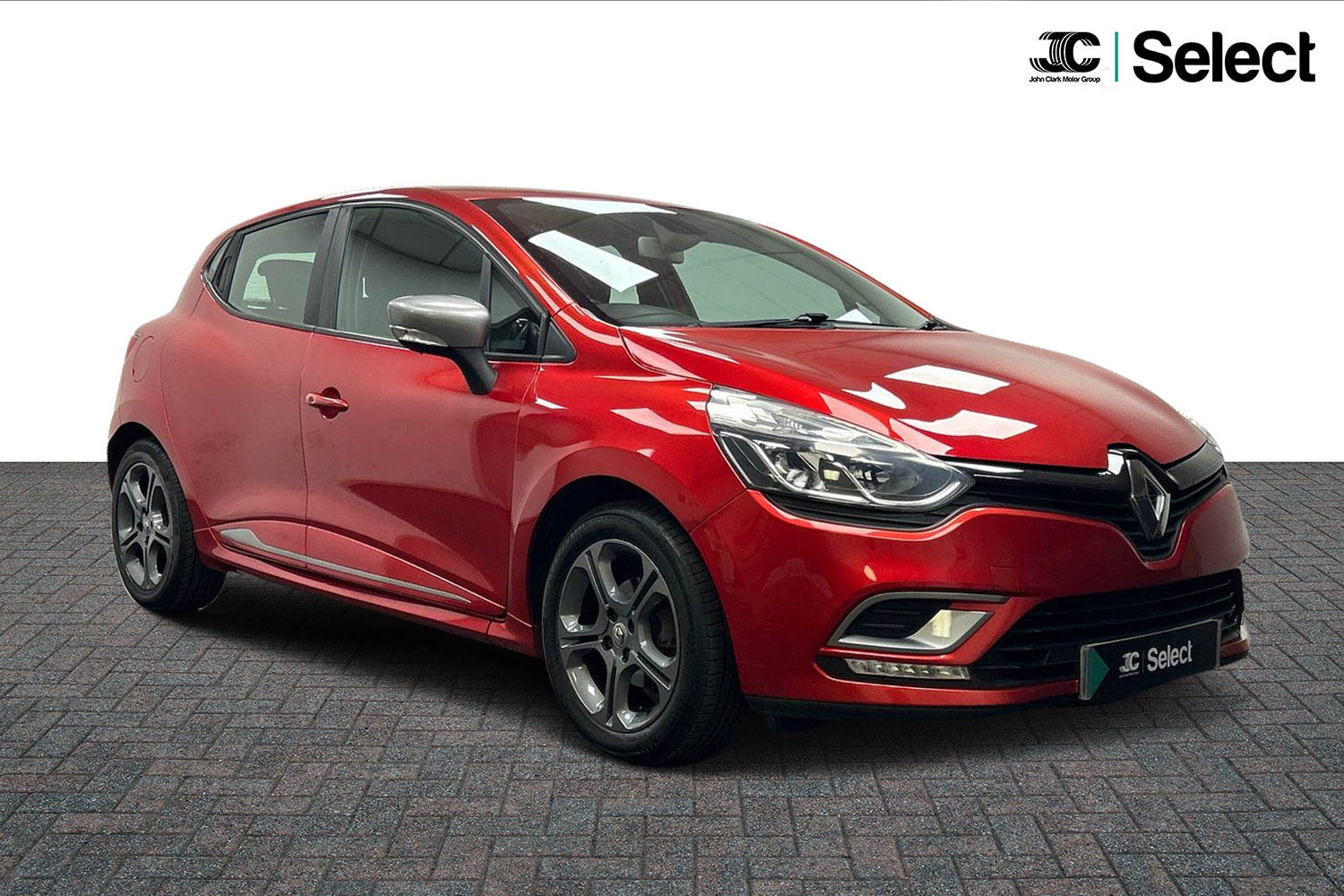 Main listing image - Renault Clio