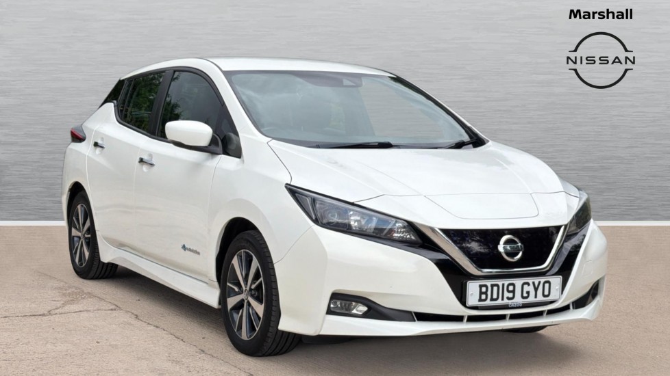 Main listing image - Nissan Leaf