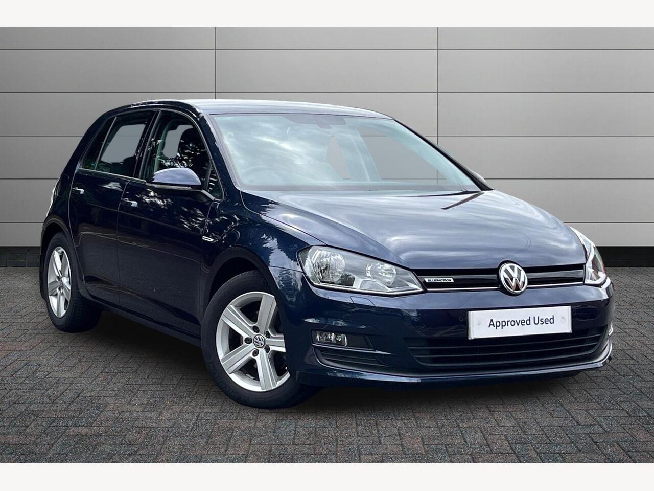 Main listing image - Volkswagen Golf
