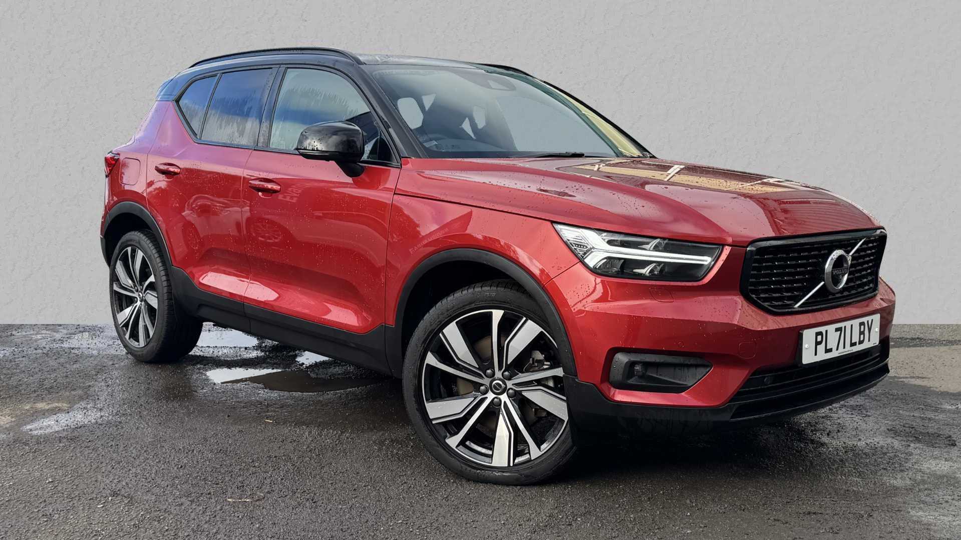 Main listing image - Volvo XC40 Recharge