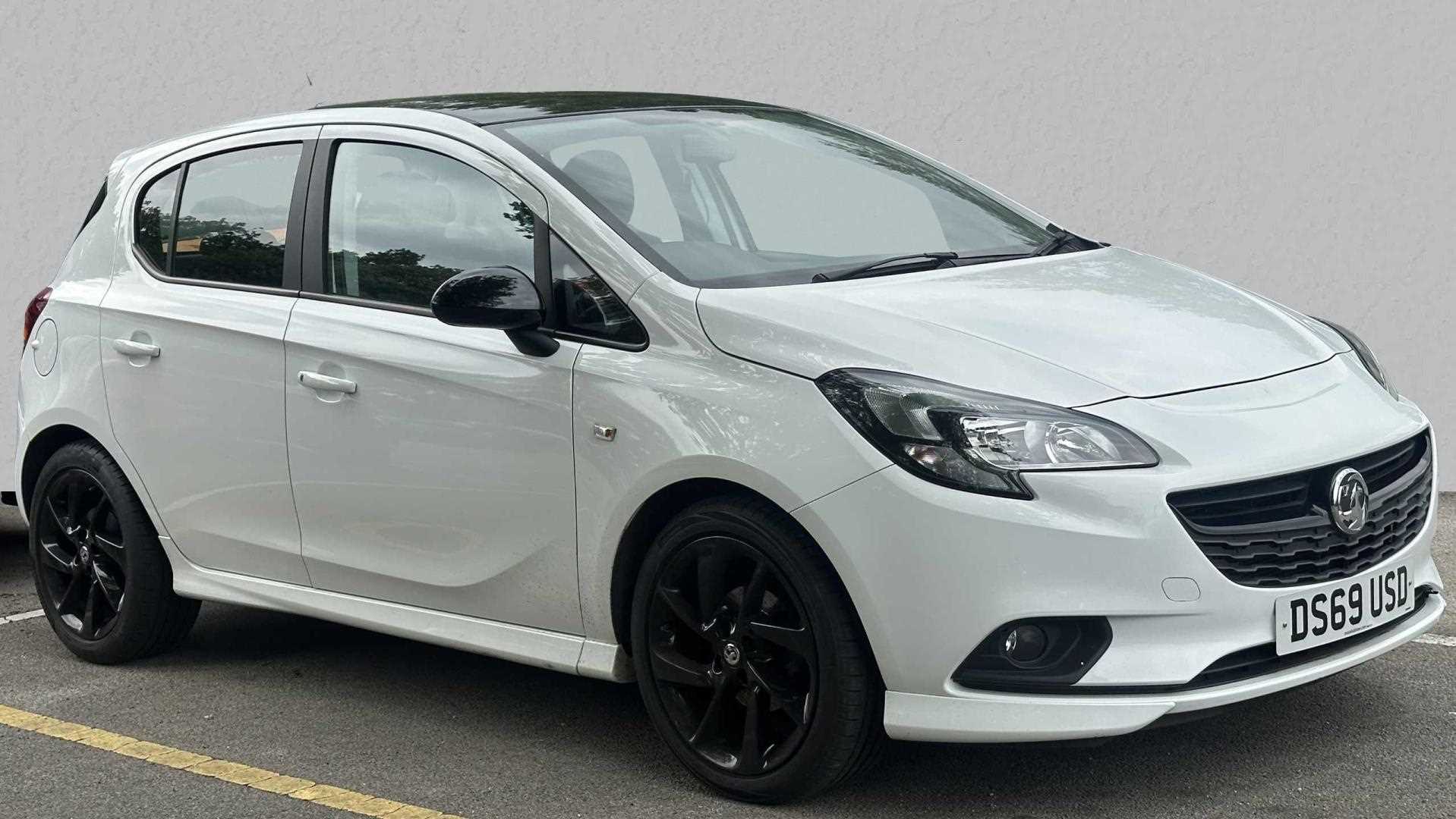 Main listing image - Vauxhall Corsa