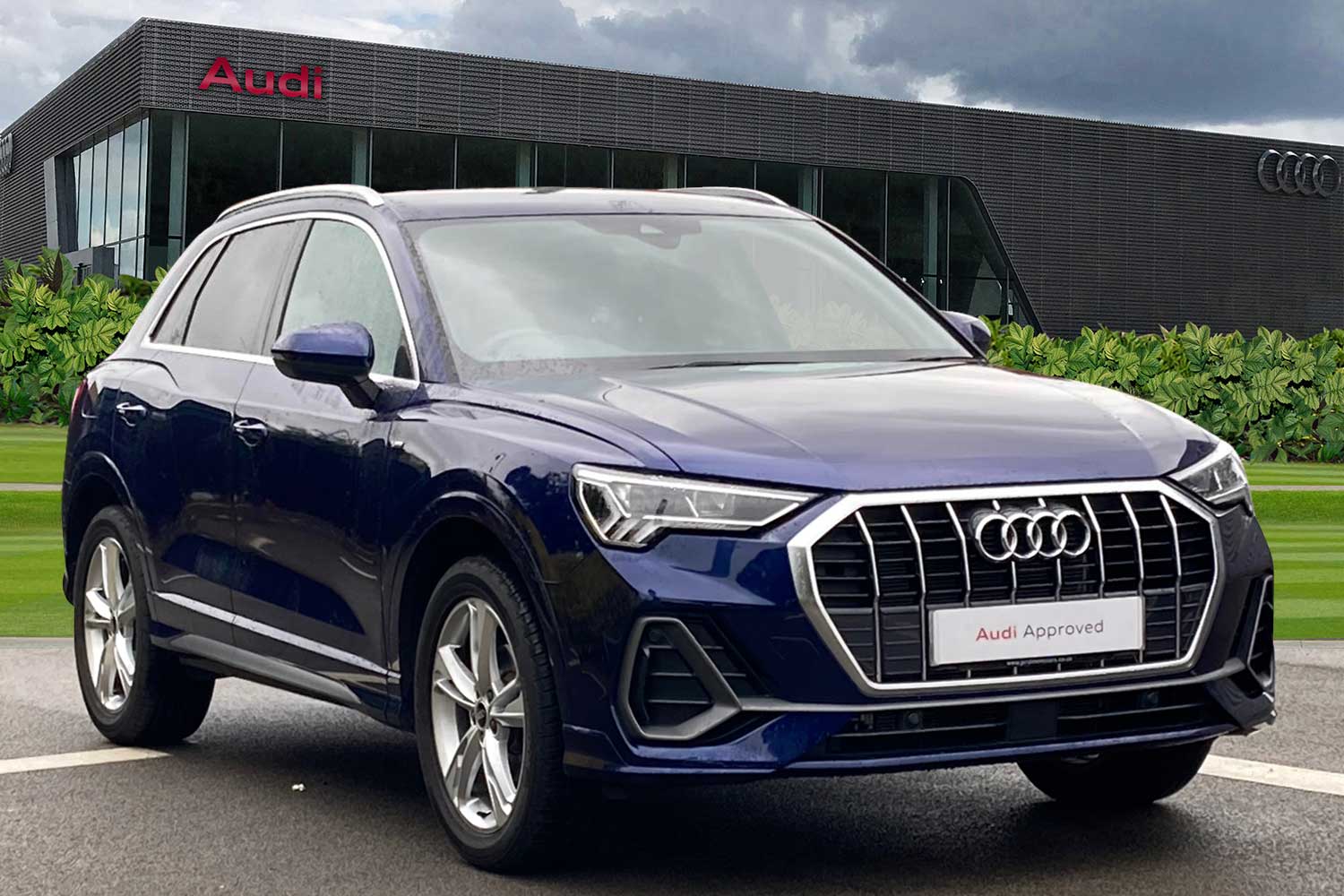 Main listing image - Audi Q3