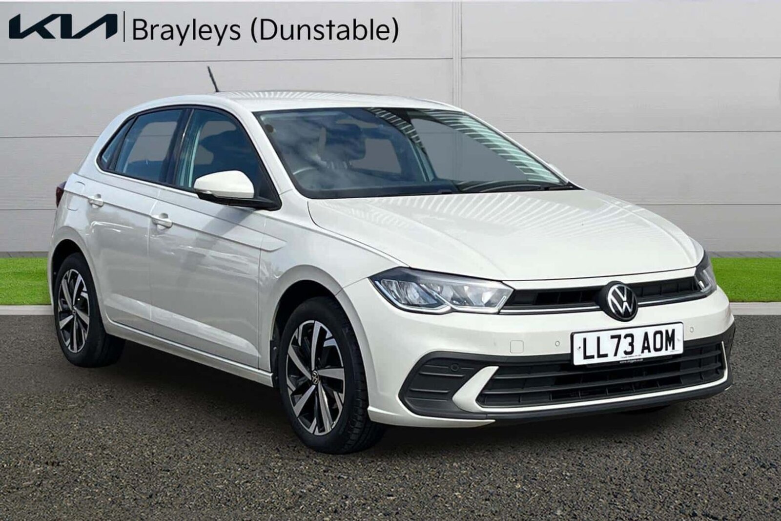 Main listing image - Volkswagen Polo