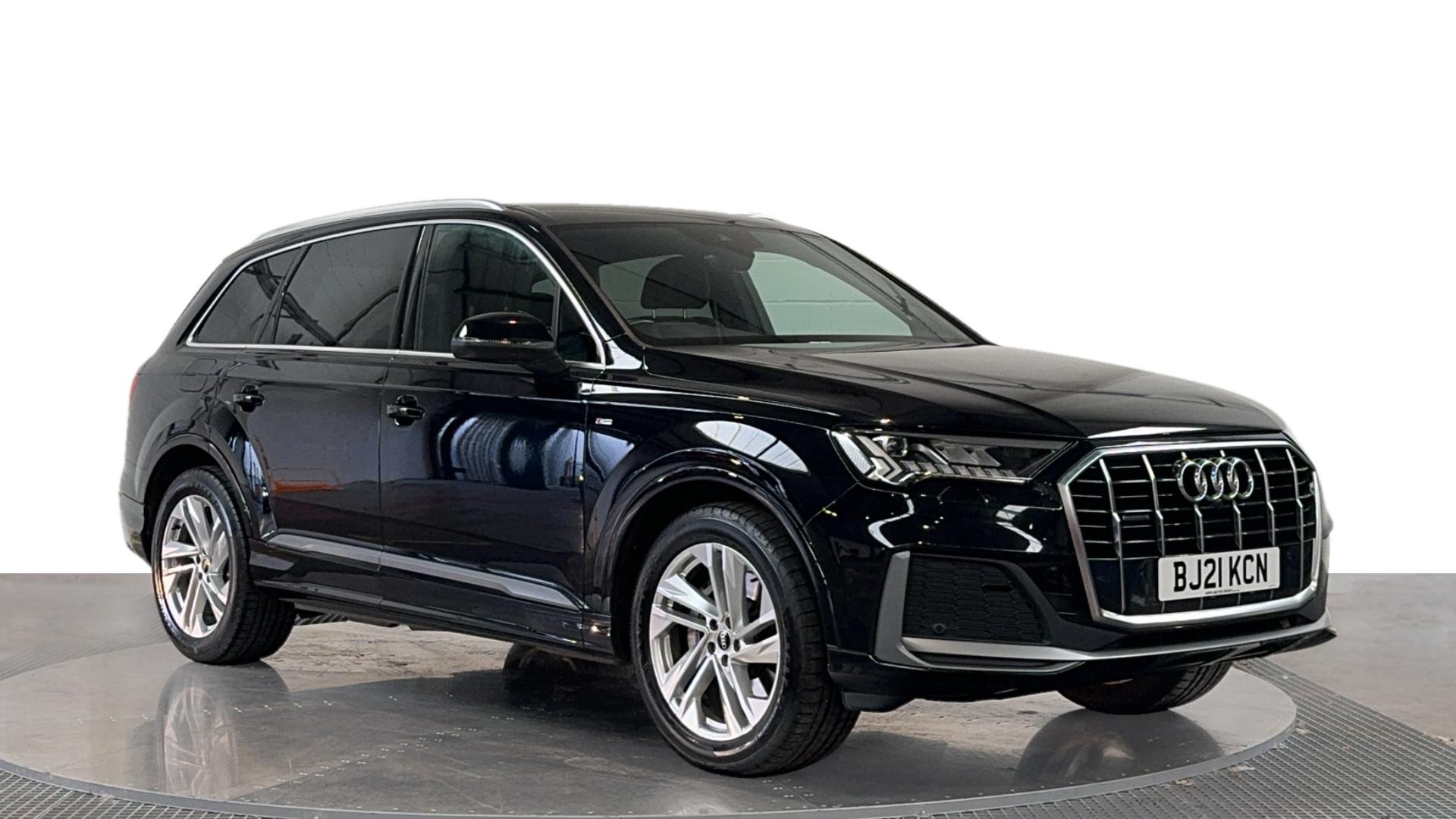 Main listing image - Audi Q7