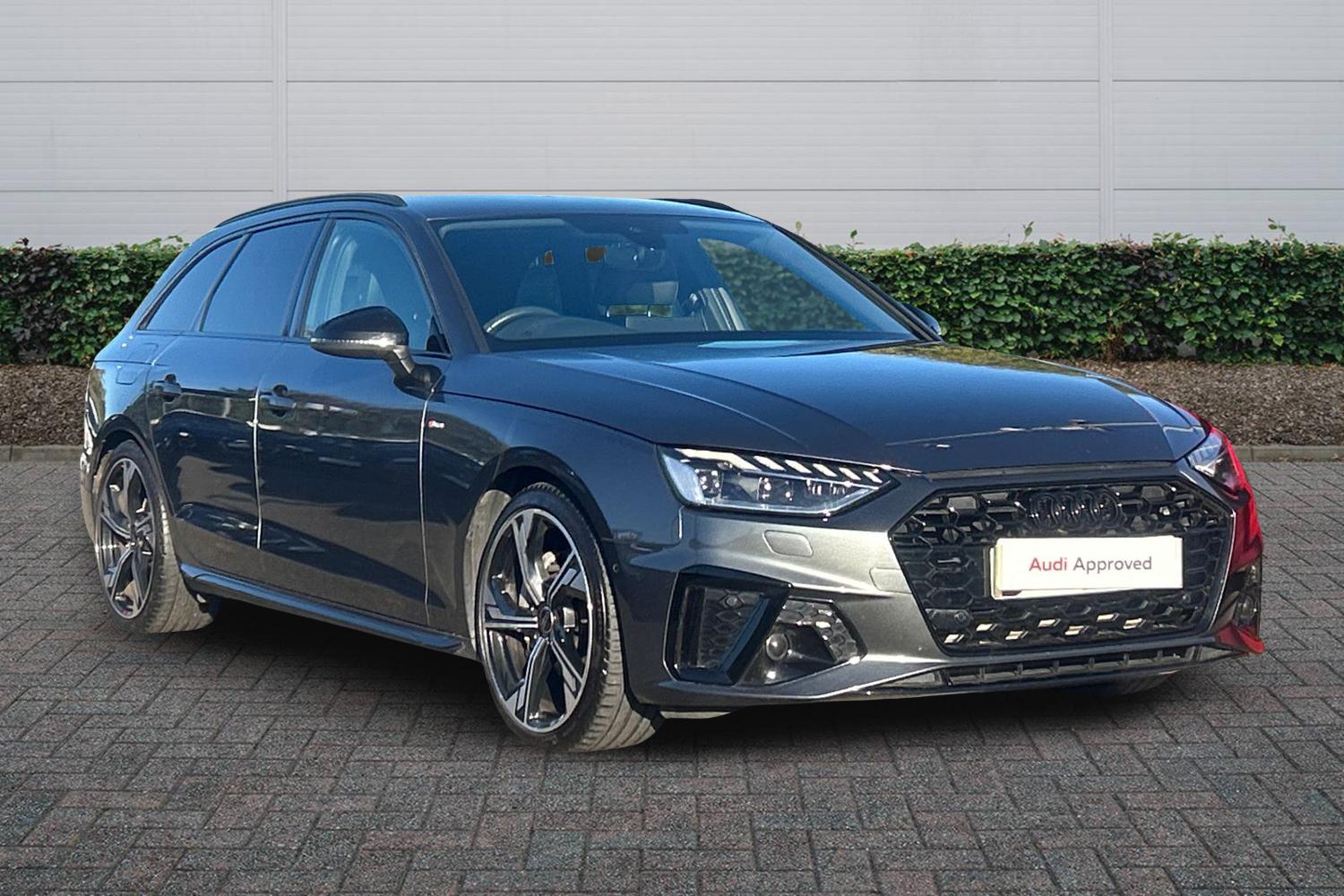 Main listing image - Audi A4