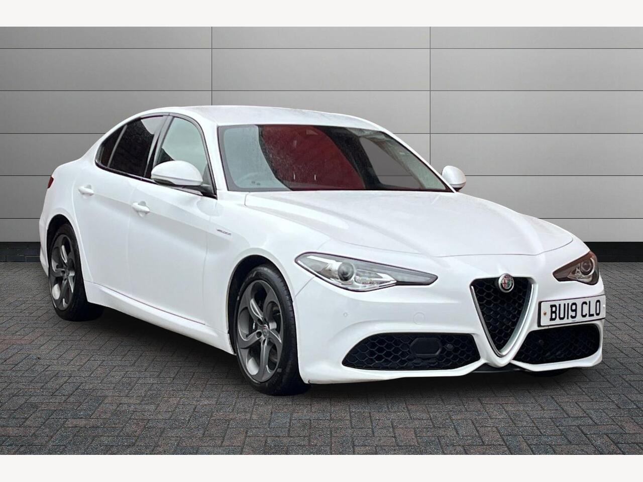 Main listing image - Alfa Romeo Giulia