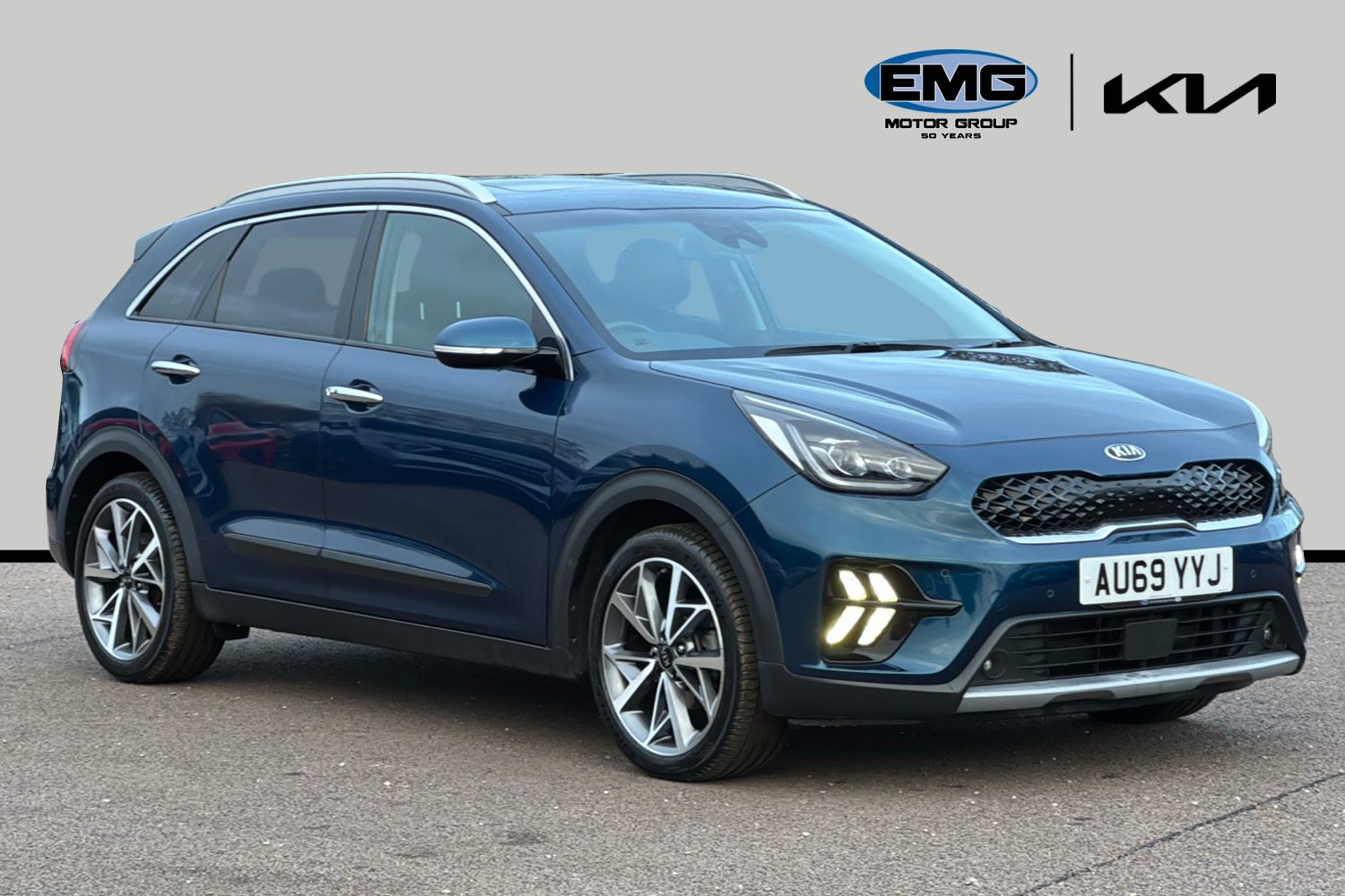 Main listing image - Kia Niro